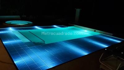 Casa de 4 alcobas en venta en Puerto Peñalisa, Girardot, 381 m² · foto 6 de 14