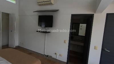 Casa de 4 alcobas en venta en Puerto Peñalisa, Girardot, 381 m² · foto 12 de 14