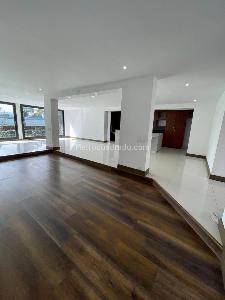 Casa de 5 alcobas en venta en San Jose De Bavaria, Bogotá, 762 m² · foto 6 de 20