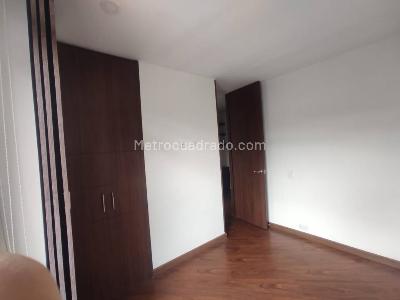 Apartamento en venta en Cedritos, Bogotá · foto 3 de 19