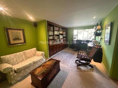 Apartamento de 2 alcobas en venta en Santa Barbara Occidental, Bogotá, 150 m² · foto 10 de 17