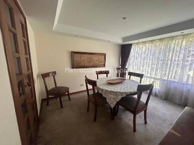 Apartamento de 2 alcobas en venta en Santa Barbara Occidental, Bogotá, 150 m² · foto 4 de 17