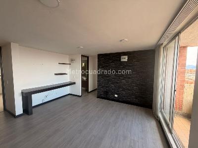 Apartamento de 2 alcobas en venta en El Dorado Industrial, Bogotá, 70 m² · foto 2 de 16