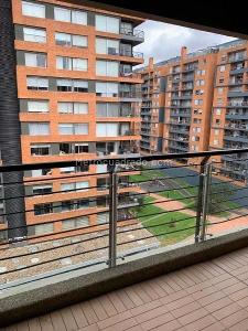 Apartamento de 3 alcobas en venta en Cedritos, Bogotá, 155 m² · foto 6 de 20