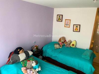 Apartamento de 3 alcobas en venta en Cedritos, Bogotá, 155 m² · foto 12 de 20