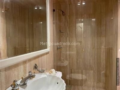 Apartamento en venta en Chico Alto, Bogotá · foto 11 de 16