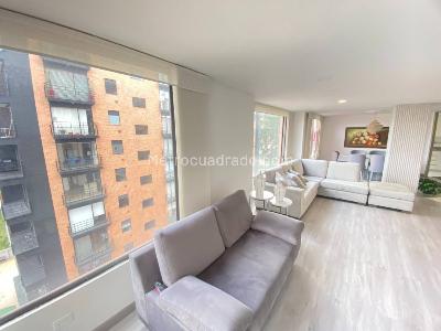 Apartamento de 3 alcobas en venta en Niza Norte, Bogotá, 136 m² · foto 6 de 13