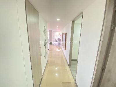 Apartamento de 3 alcobas en venta en Niza Norte, Bogotá, 136 m² · foto 9 de 13