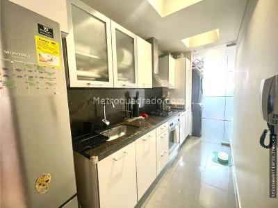Apartamento en venta en Santa Barbara, Bogotá · foto 9 de 17
