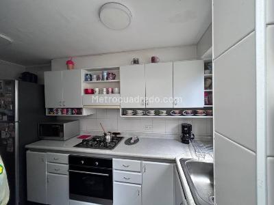 Apartamento de 3 alcobas en venta en La Liberia, Bogotá, 77 m² · foto 14 de 20