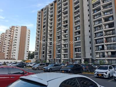 Apartaestudio en venta en La Flora, Cali, 37 m² · foto 2 de 20