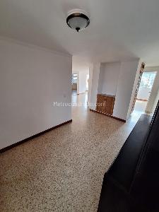 Apartamento de 3 alcobas en venta en El Velodromo, Medellín, 100 m² · foto 13 de 18
