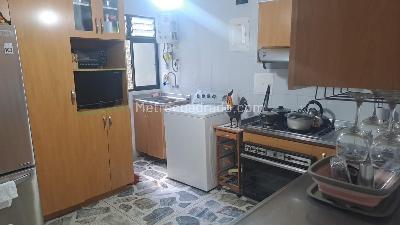 Apartamento de 4 alcobas en venta en Laureles, Medellín, 163 m² · foto 2 de 19