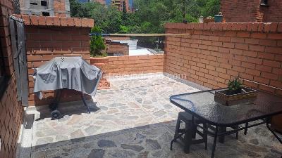 Apartamento de 4 alcobas en venta en Laureles, Medellín, 163 m² · foto 12 de 19