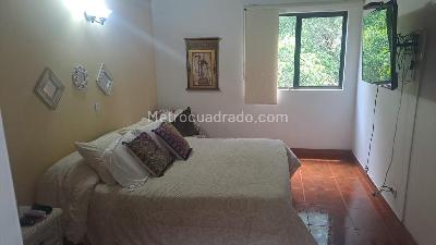 Apartamento de 4 alcobas en venta en Laureles, Medellín, 163 m² · foto 7 de 19