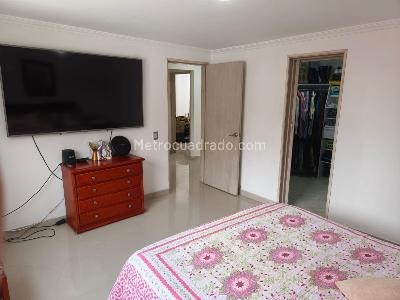 Apartamento de 3 alcobas en venta en Simon Bolivar, Medellín, 170 m² · foto 7 de 19