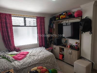 Apartamento de 3 alcobas en venta en Simon Bolivar, Medellín, 170 m² · foto 8 de 19