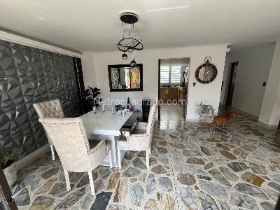 Apartamento de 3 alcobas en venta en Estadio Florida Nueva, Medellín, 126 m² · foto 5 de 12