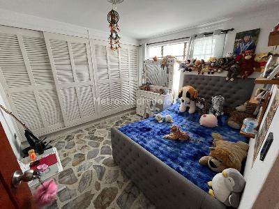 Apartamento de 3 alcobas en venta en Estadio Florida Nueva, Medellín, 126 m² · foto 10 de 12