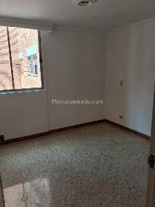 Apartamento en venta en Laureles Nogal, Medellín · foto 3 de 15
