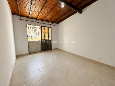 Apartamento en venta en Laureles, Medellín · foto 6 de 9