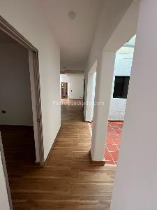 Casa de 5 alcobas en venta en Laureles, Medellín, 203 m² · foto 8 de 17
