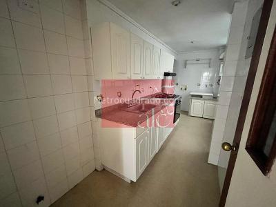 Apartamento de 3 alcobas en arriendo en El Portal, Envigado, 92 m² · foto 3 de 10