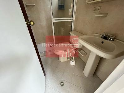 Apartamento de 3 alcobas en arriendo en El Portal, Envigado, 92 m² · foto 5 de 10