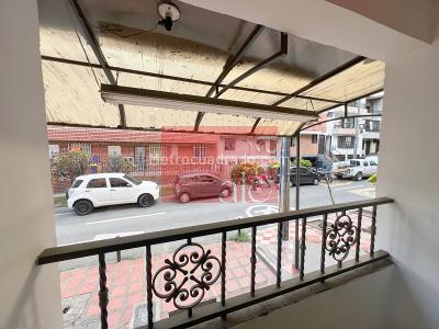 Casa en venta en El Carmelo, Itagüí · foto 2 de 14