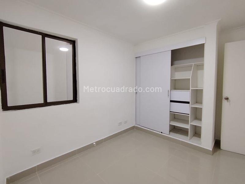 Spacious 4BR Apartment in Centro - 9