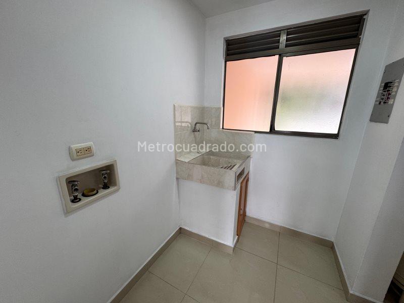 Casa en Arriendo, Loma De Los Benedictinos, Envigado - 3