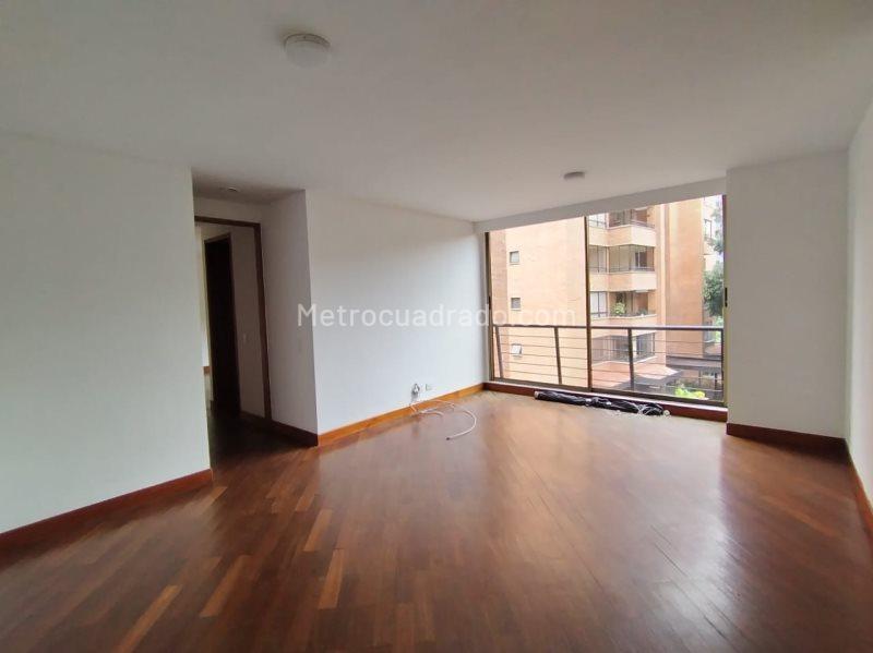 1BR Apartment with 2 Bathrooms in Poblado - 4