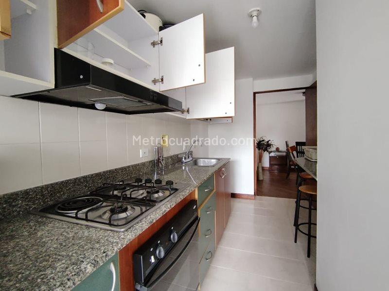Furnished 2BR Apartment Near Milla de Oro