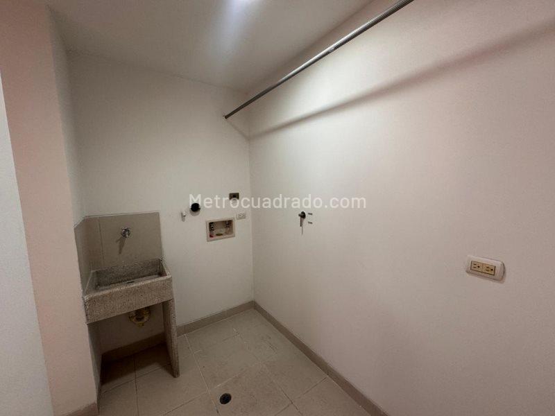 3BR Apartment Near Santa Fú in Poblado - 5