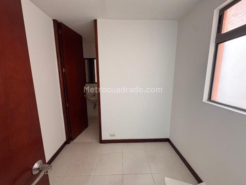 3BR Apartment Near Santa Fú in Poblado - 6