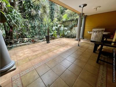 Apartamento de 5 alcobas en venta en El Diamante No. 2, Medellín, 283 m² · foto 10 de 13