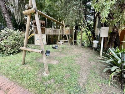 Apartamento de 5 alcobas en venta en El Diamante No. 2, Medellín, 283 m² · foto 11 de 13