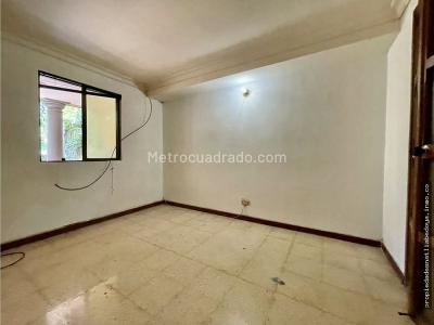 Apartamento de 5 alcobas en venta en El Diamante No. 2, Medellín, 283 m² · foto 7 de 13