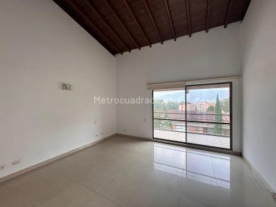 Casa de 3 alcobas en venta en Loma Benedictinos, Envigado, 153 m² · foto 12 de 16