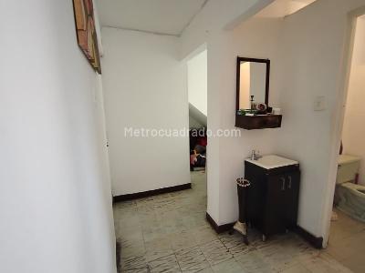 Casa de 5 alcobas en venta en Guayabal, Medellín, 142 m² · foto 4 de 11