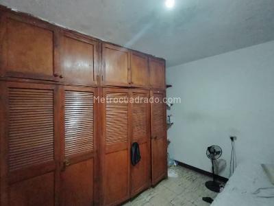 Casa de 5 alcobas en venta en Guayabal, Medellín, 142 m² · foto 8 de 11