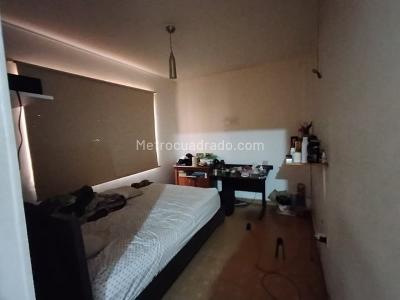 Casa de 5 alcobas en venta en Guayabal, Medellín, 142 m² · foto 9 de 11