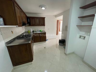 Apartamento de 4 alcobas en arriendo en El Portal, Envigado, 100 m² · foto 2 de 11