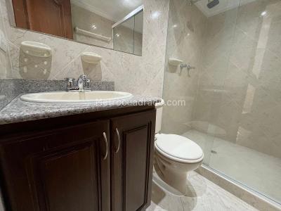 Apartamento de 4 alcobas en arriendo en El Portal, Envigado, 100 m² · foto 10 de 11