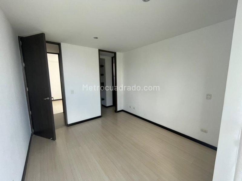 3BR Apartment in El Esmeraldal (100 m²) - 4
