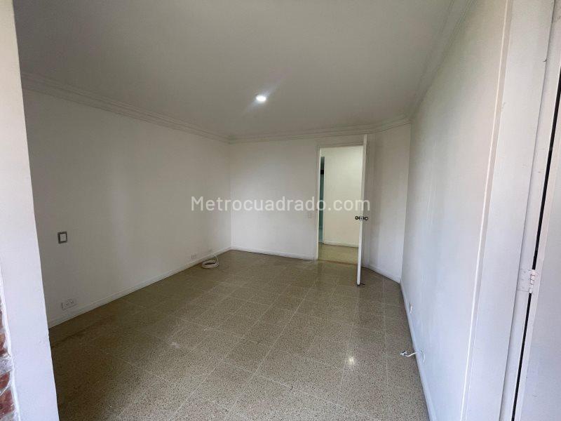 Apartamento Exclusivo de 4 Alcobas con Amenidades en El Poblado - 8