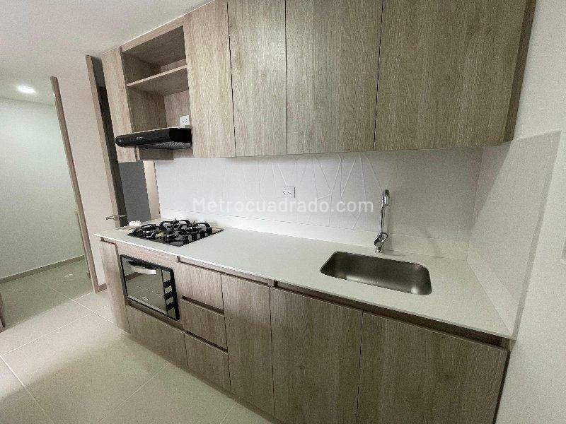 New 3BR Apartment for Rent in Itagüí (Pilsen) - 2