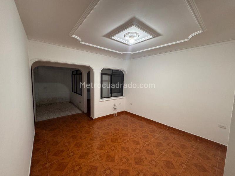4BR House in Naranjos (120 m²)