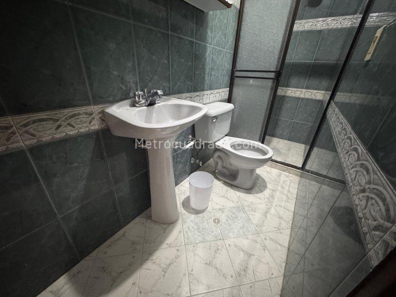 4BR House in Naranjos (120 m²) - 2