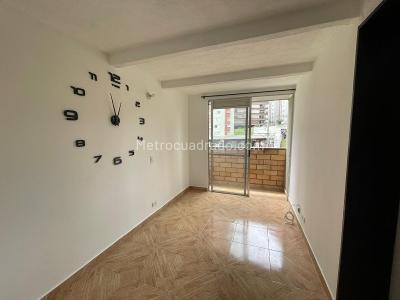 Apartamento en venta en Robledo, Medellín · foto 2 de 12